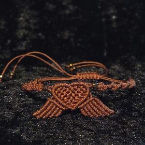 Elegant Brown Heart Bracelet